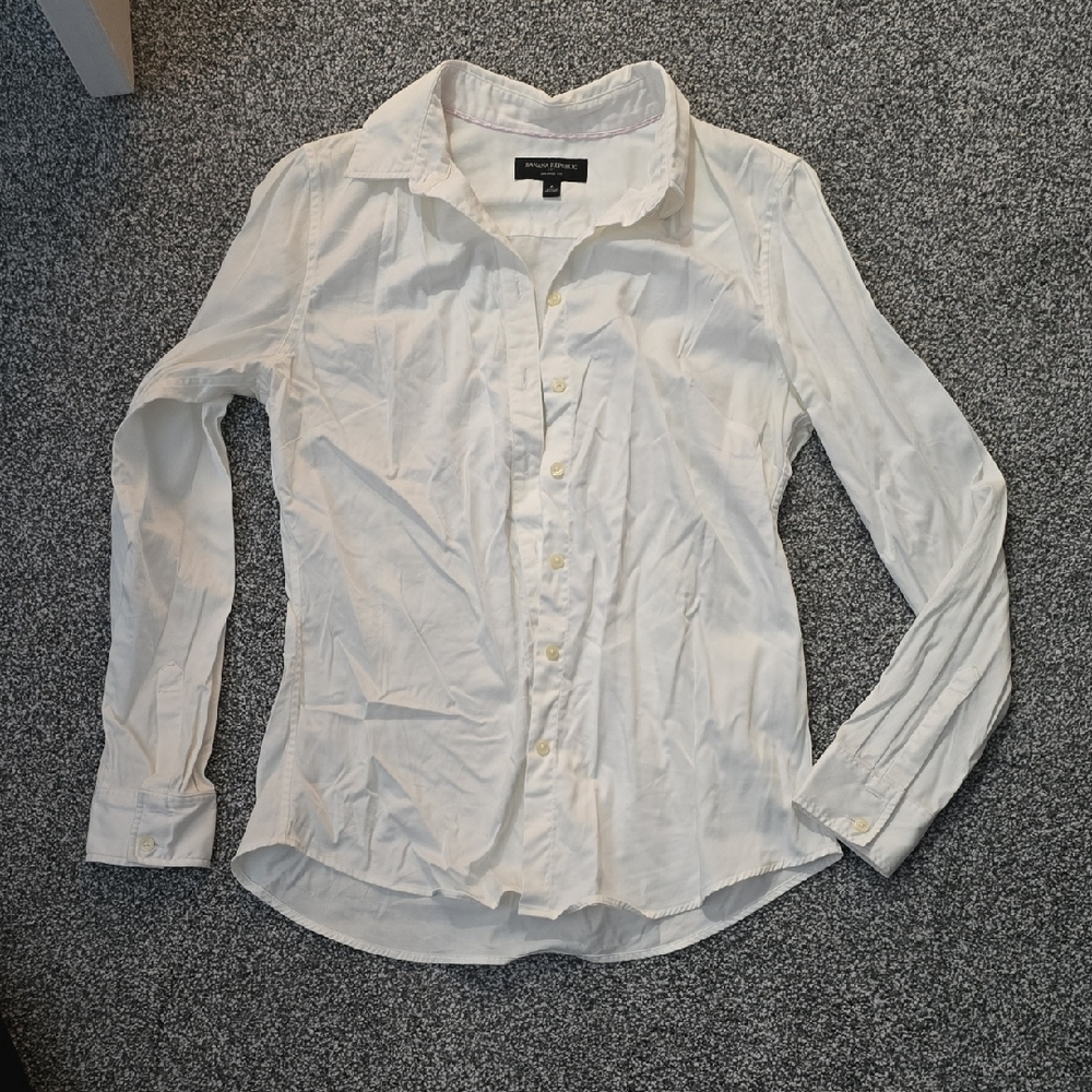 Banana Republic Crisp White Collared Shirt